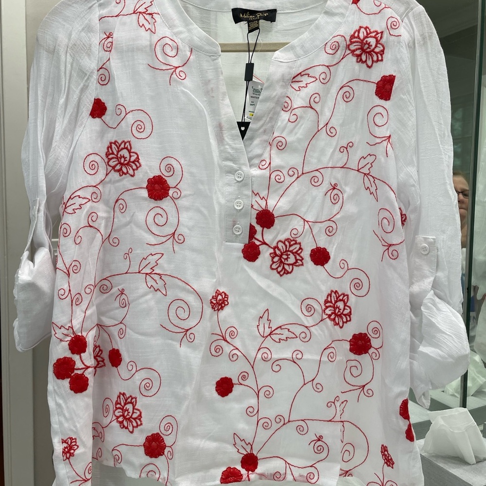 Melissa Paige petite white gauze embroidered blouse